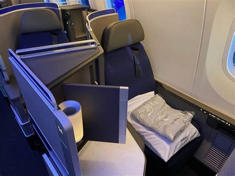 Best Seats On United Polaris Business Class Review 787 | Brokeasshome.com