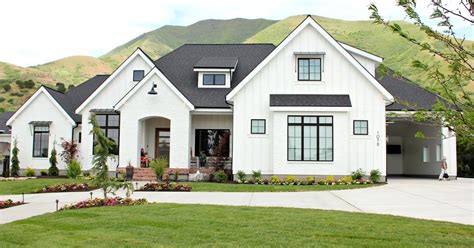 Parade of Homes 2019: The Mountainside Modern Traditional (320 * Sycamore) | Traditional home ...