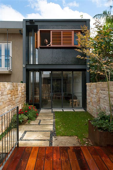 Beautiful Terrace House in Australia With Black and Wood Exterior | Home Design Lover