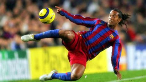 Learn The 10 Best Signature Moves In All Of Soccer ... In 10 Days | The18