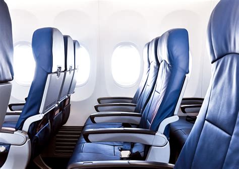 Why the FAA Won't Regulate Airplane Legroom and What It Means for Travelers