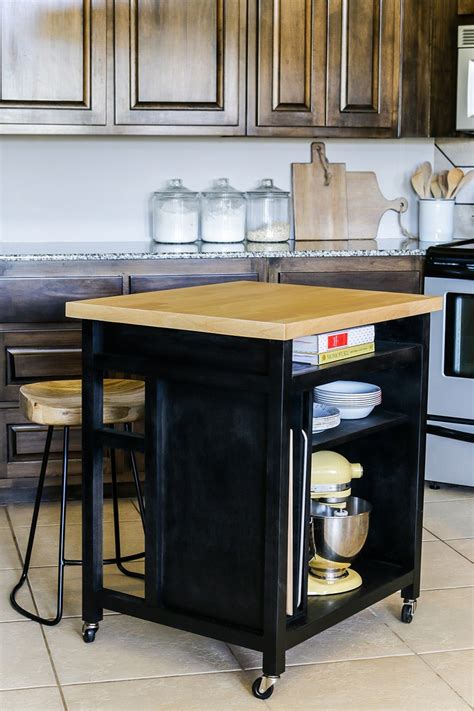 DIY Rolling Kitchen Island