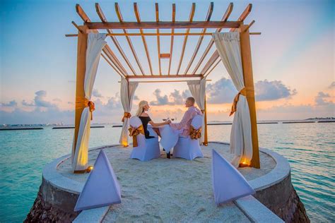 Honeymoon Maldives : The Ultimate Maldives Honeymoon Guide Everything You Need To Know About ...