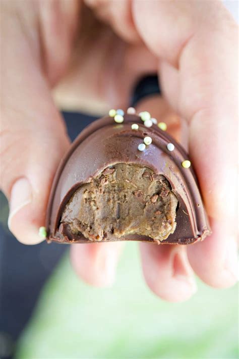 Vegan Dark Chocolate Truffle Easter Eggs - Stacey Homemaker