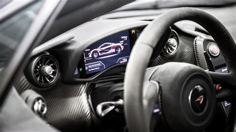 McLaren P1 Interior Layout & Technology | Top Gear