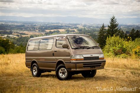 1992 TOYOTA HiAce Super Custom 4wd Diesel Van — Vanlife Northwest