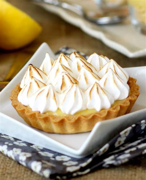 Mini Lemon Meringue Pie Recipe — Eatwell101