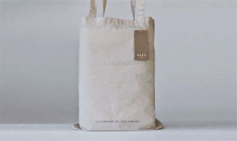 20 Clothing Packaging Designs You Shouldn’t Throw Away - Jayce-o-Yesta