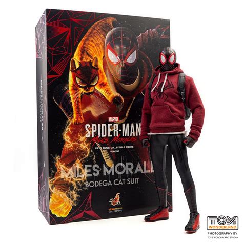 Hot Toys Marvel’s Spider-Man: Miles Morales - 1/6th scale Miles Morales (Bodega Cat Suit ...