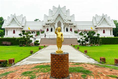 Lumbini - Birthplace of Gautam Buddha. - Swadesi