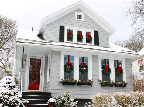 Small Christmas Wreaths In Windows