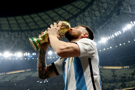 Magical Messi hoists World Cup after final for the ages | Reuters