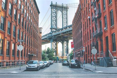 Visiting the Manhattan Bridge View Spot in Dumbo | Photo Location & Tips