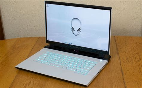 Alienware m15 R4 Review: A GeForce RTX 30 Series Invasion | HotHardware