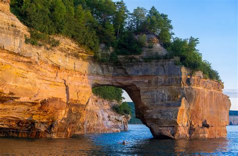 Pictured Rocks National Lakeshore: Michigan's Magnificent Coastline - Unusual Places