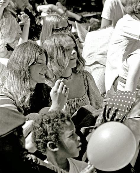 The Summer of Love: Pictures of Hippies in Haight Ashbury, San Francisco in 1967 ~ vintage everyday