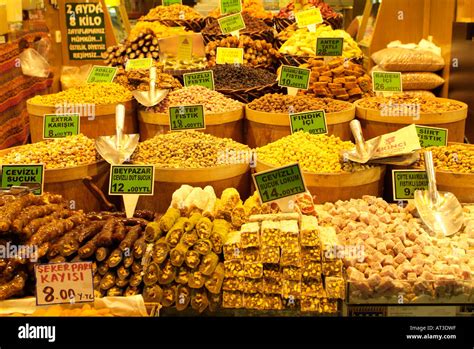 Spice Bazaar in Istanbul, Turkey Stock Photo - Alamy