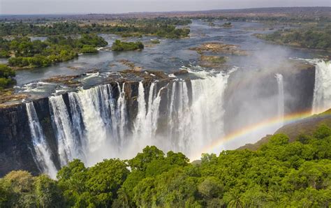 22 Best Zambia Safaris & Victoria Falls Tours for 2023-2024