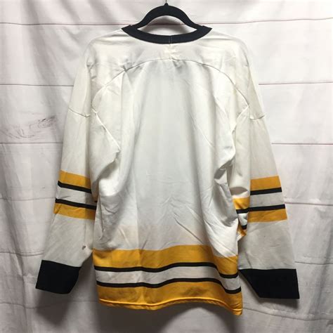 Nhl Boston Bruins Hockey Sports Jersey Embroidered Logo | Boardwalk Vintage