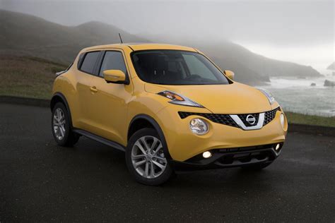 2017 Nissan Juke Crossover Review - CarBuzz