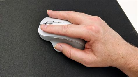 Microsoft Surface Precision Mouse review: A flagship mouse worthy of the Surface name | PCWorld