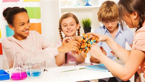 5 Science Experiments to Try With Your Elementary School Students