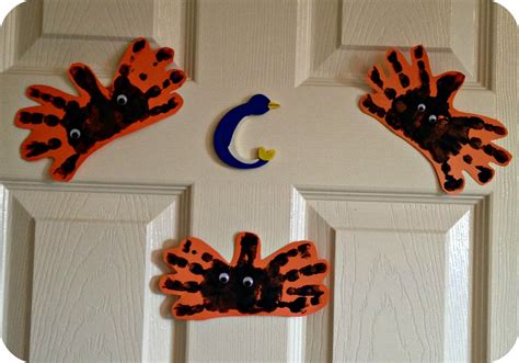 Transatlantic Blonde: Easy Halloween Crafts for Toddlers