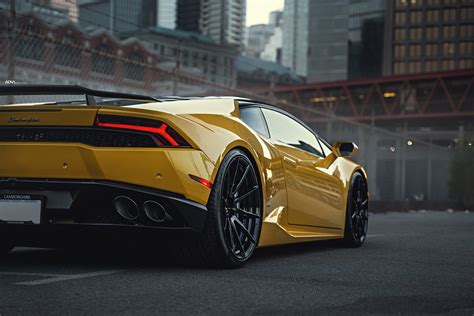 Yellow Lamborghini Huracan Looks Elegant and Upscale on ADV. 1 Wheels — CARiD.com Gallery