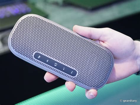 Lenovo 700 Ultraportable Bluetooth Speaker-001 – GearDiary