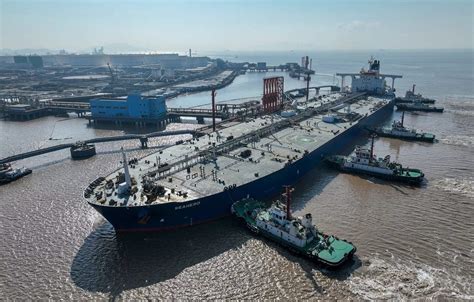 US-bound ship from Reliance's Sikka port hits BPCL crude import facility, ET Infra