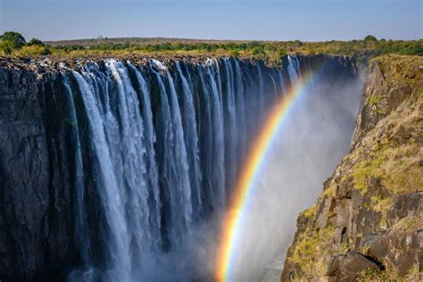 Victoria Falls - A natural wonder between Zimbabwe and Zambia - Wild Encounter Safaris