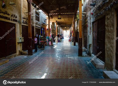 Dubai Spice Souk in old town – Stock Editorial Photo © alexeys #173532926