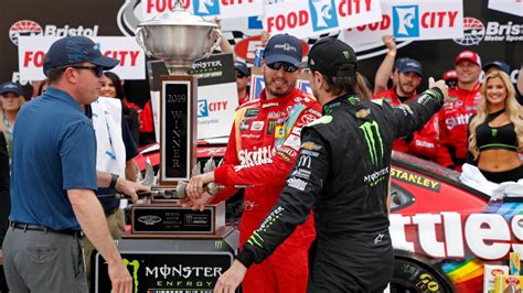 Kyle Busch beats brother to grab 8th Bristol win | CTV News