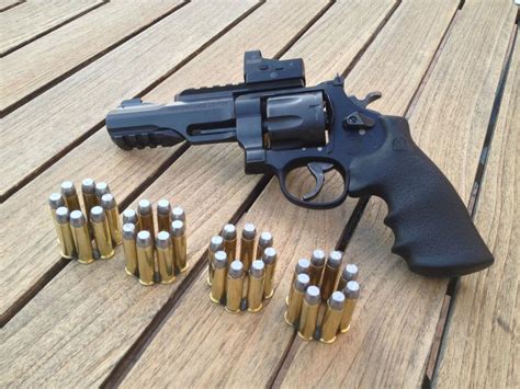 Gun Of The Week: Smith and Wesson R8 Revolver — Citadel Defense