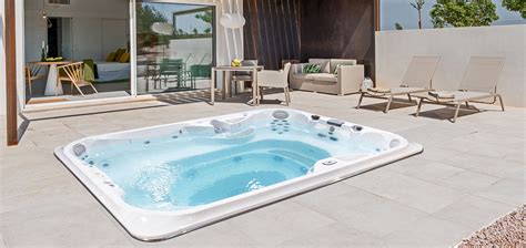 Hot Tub Installation Information & FAQs | Jacuzzi.com | Jacuzzi®