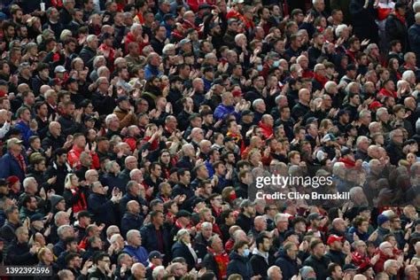 Manchester United Vs Liverpool Photos and Premium High Res Pictures - Getty Images