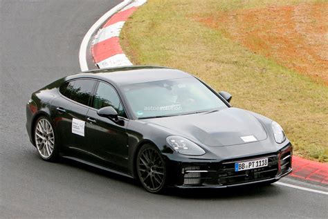 2023 Porsche Panamera Facelift Spied Flaunting Large Side Intakes - autoevolution