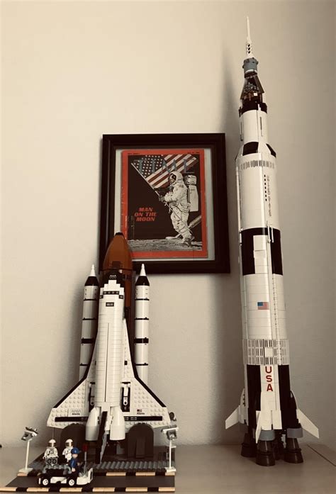 The new NASA display all set up : lego