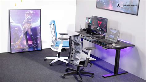 Best Gaming Computer Desks for Multiple Monitors 2024