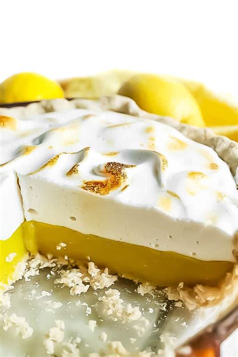 Vegan Lemon Meringue Pie - The Hidden Veggies