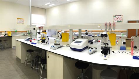 Biochemistry laboratory — UCAM Tour