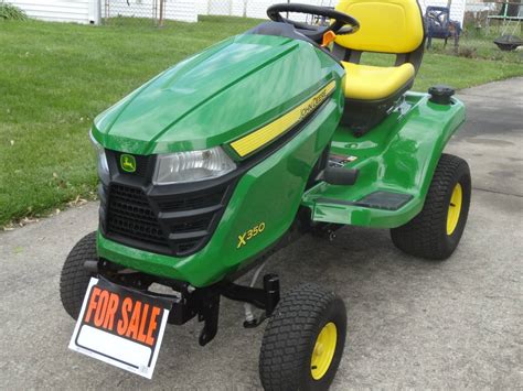 John Deere X350 riding mower pristine condition - RonMowers