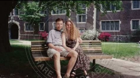 Here's why Elon Musk's ex-girlfriend Jennifer Gwynne auctioned her private photos with Elon ...