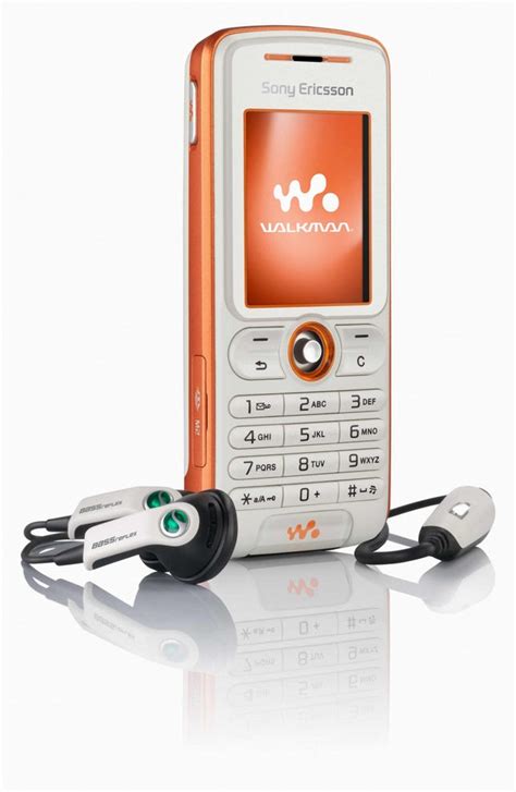 Sony Ericsson's low-end Walkman phone - CNET