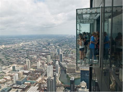 Willis Tower Skydeck - Chicago