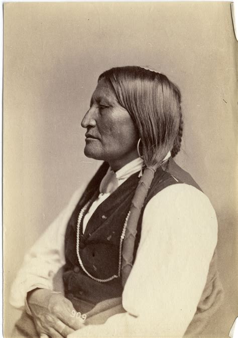 A Rare Collection of 19th-Century Photographs of Native Americans Goes Online