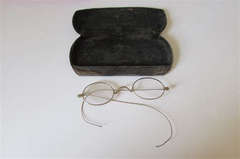 Lot Detail - ANTIQUE EYEGLASSES