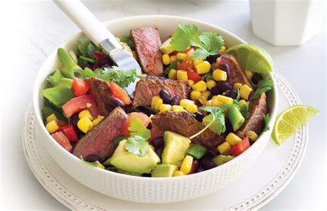 Spicy steak with Mexican style-salad - Healthy Food Guide