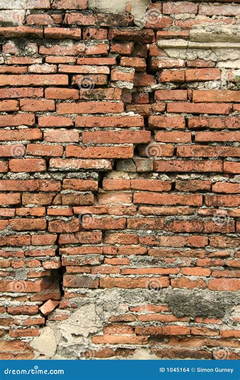 Cracked Old Red Brick Wall Vertical Background Stock Images - Image: 1045164