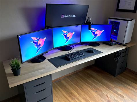 Battlestation Refresh 2017 | Video game rooms, Computer desk setup, Desktop setup